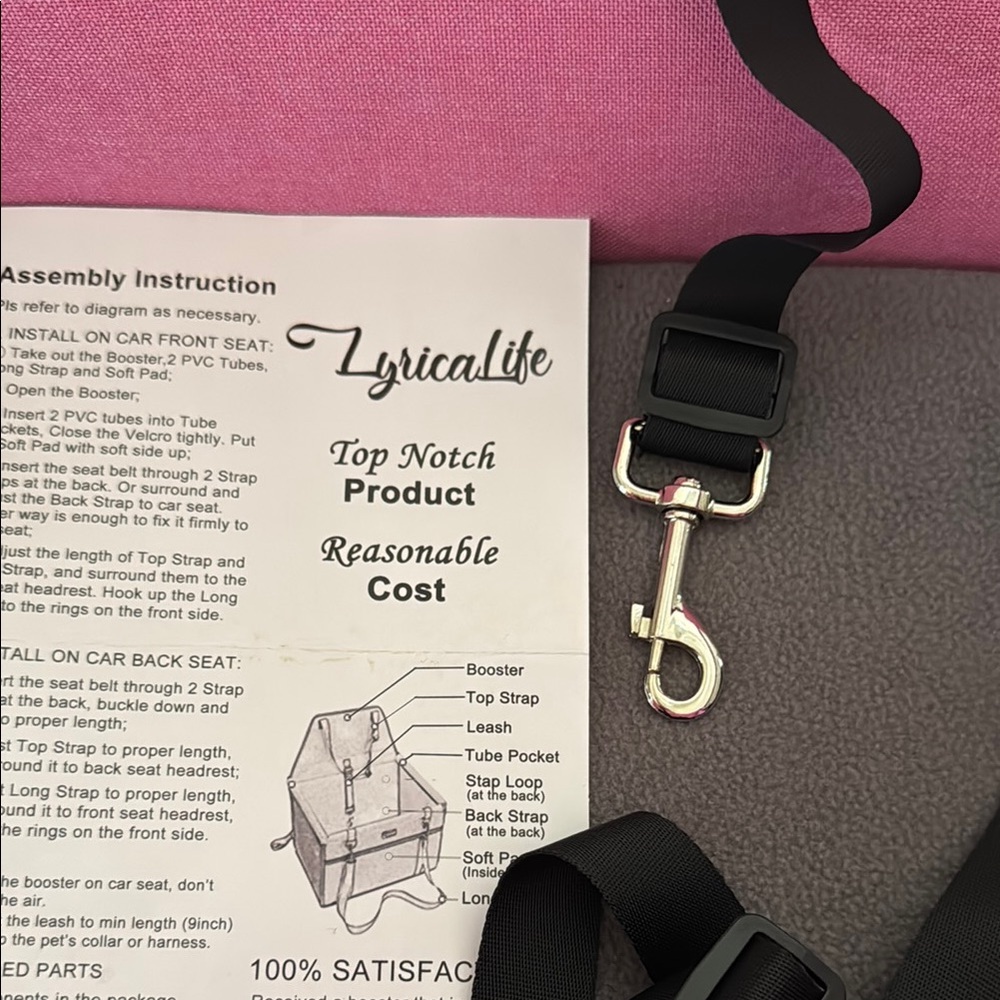 Pink dog/puppy car safety booster - Picture 3 of 3